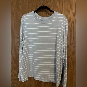Long sleeve top
